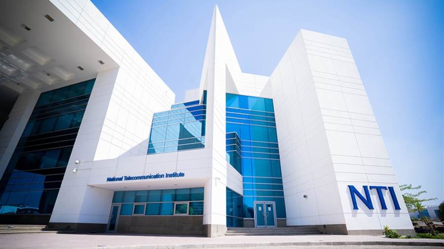 المعهد القومي للاتصالات ينظم أول معرض توظيف لخريجيه بمشاركة القطاع المصرفي المعهد القومي للاتصالات ينظم أول معرض توظيف لخريجيه بمشاركة القطاع المصرفي