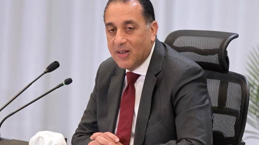 رئيس الوزراء: السبت المقبل إجازة رسمية بمناسبة عيد تحرير سيناء رئيس الوزراء: السبت المقبل إجازة رسمية بمناسبة عيد تحرير سيناء