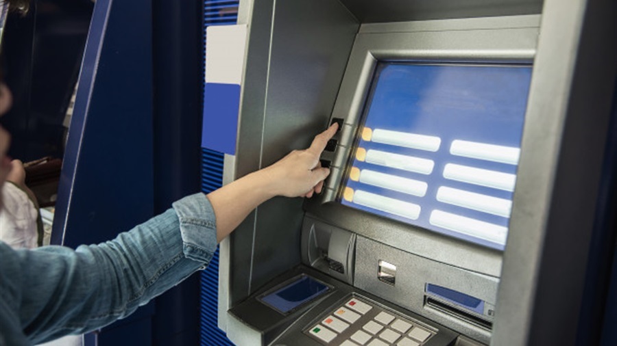 ماكينات الصراف الآلي ATM