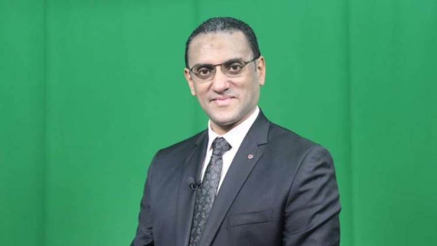 الخبير المصرفي أحمد شوقي