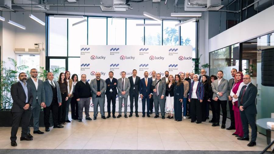 بنك قناة السويس و "لاكي" يوقعان اتفاقية شراكة استراتيجية لتعزيز إتاحة الائتمان ودعم نمو الخدمات المالية الرقمية في مصر بنك قناة السويس و "لاكي" يوقعان اتفاقية شراكة استراتيجية لتعزيز إتاحة الائتمان ودعم نمو الخدمات المالية الرقمية في مصر