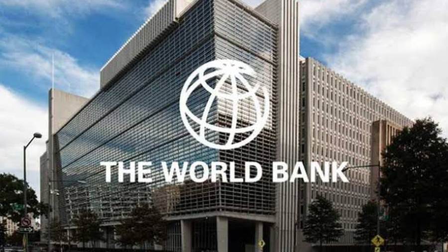 البنك الدولي: مرونة سعر الصرف تدعم قوة الاقتصاد المصري وتثبت توقعات النمو عند 4.3% رغم التحديات الإقليمية البنك الدولي: مرونة سعر الصرف تدعم قوة الاقتصاد المصري وتثبت توقعات النمو عند 4.3% رغم التحديات الإقليمية