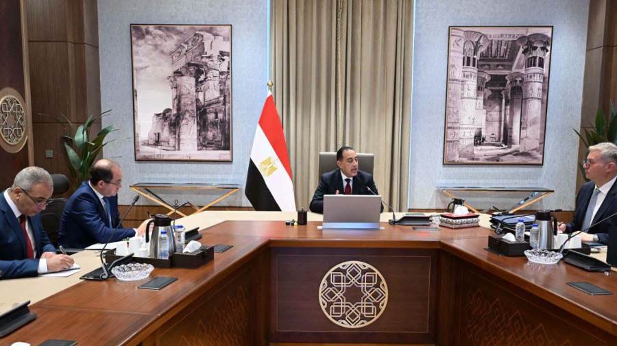 وزير المالية: توفير السيولة لقطاع الطاقة بالتنسيق مع القطاع المصرفي وتحقيق التوازن المالي وزير المالية: توفير السيولة لقطاع الطاقة بالتنسيق مع القطاع المصرفي وتحقيق التوازن المالي