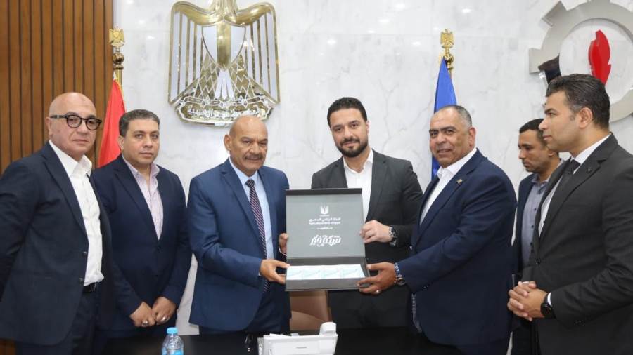 البنك الزراعي المصري يواصل جولات "سكة خير" في السويس وبورسعيد لدعم الأسر الأولى بالرعاية البنك الزراعي المصري يواصل جولات "سكة خير" في السويس وبورسعيد لدعم الأسر الأولى بالرعاية