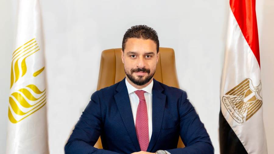 سراج عبدالفتاح: البنك الزراعي المصري يوسّع خدماته لمختلف فئات العملاء ويستهدف مكانة ضمن أكبر 5 بنوك في مصر سراج عبدالفتاح: البنك الزراعي المصري يوسّع خدماته لمختلف فئات العملاء ويستهدف مكانة ضمن أكبر 5 بنوك في مصر