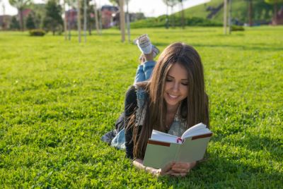 تعرف على تفاصيل عرض مصاريف الدراسة مع بطاقات مصرف أبو ظبي الإسلامي