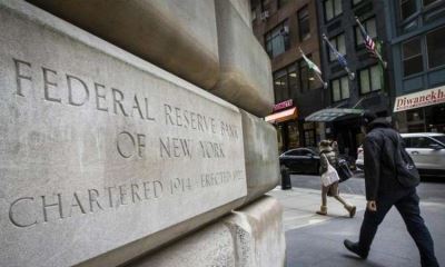 تقرير يتوقع خفض آخر للفائدة الأميركية