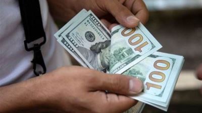 الدولار يسجل تراجعًا جديدًا في البنوك بمستهل تعاملات الأسبوع
