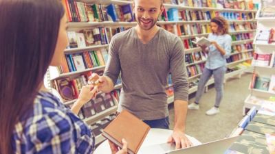 بطاقات بنك عوده تتيح تقسيط مشتريات المدارس على 6 أشهر دون فائدة