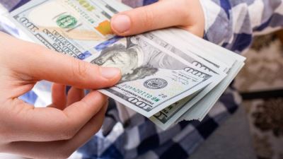 استقرار سعر الدولار اليوم الأحد بالبنوك مسجلًا 15.69 جنيه في HSBC