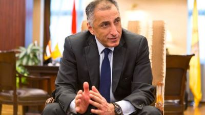 موظفو بنك بلوم مصر: تصريحات طارق عامر بعثت الطمأنينة في نفوسنا