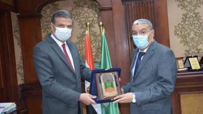 تعاون بين البنك الزراعي ومحافظة المنيا لدعم المشروعات الصغيرة والمتوسطة «صور»