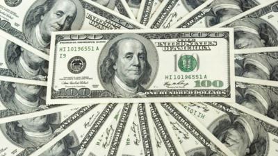 فيتش: السيولة الأجنبية بالبنوك المصرية تظهر بوادر التعافي من كوفيد-19