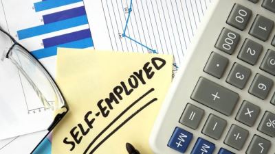 بضمان سجلك التجاري.. مزايا قرض المهن الحرة من بنك القاهرة 2021