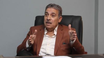 خبير مصرفي يتوقع اتجاه البنك المركزي لتثبيت أسعار الفائدة