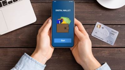 ما هي خطوات سحب وإيداع الأموال بالمحفظة الإلكترونية من ماكينات ATM؟