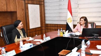 السعيد تلتقي بمدير المكتب الإقليمي للبنك الإسلامي للتنمية لبحث تدعيم روابط التعاون