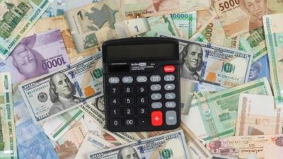 أسعار العملات اليوم الخميس: تباين الإسترليني واليورو واستقرار الريال السعودي