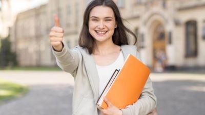 بطاقات الإمارات دبي الوطني تقدم كاش باك 50% على المشتريات المدرسية من المكتبات