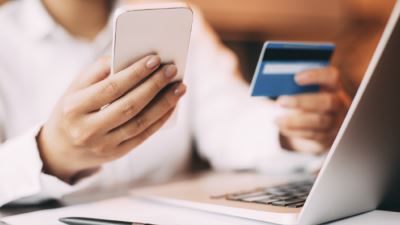 اطلب منتجك أونلاين.. خدمة يقدمها 15 بنكًا عبر مواقعهم الرسمية