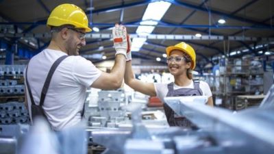 بنوك الأهلي والقاهرة والزراعي تولي أهمية كبرى لتمويل المشروعات الصغيرة والمتوسطة