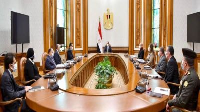 السيسي يتابع خطة الحكومة لبرنامج الطروحات للشركات المملوكة للدولة بحضور محافظ المركزي
