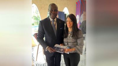 المشاط تلتقي الرئيس التنفيذي لمؤسسة التمويل الأفريقية في ضوء رئاسة مصر لمؤتمر المناخ COP27