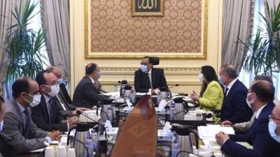 رئيس الوزراء يؤكد على توفير التمويل اللازم لمشروعات "صندوق التنمية الحضرية"