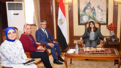 وزيرة الهجرة تستعرض التيسيرات الحكومية المقدمة للعاملين بالخارج