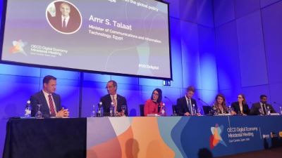 وزير الاتصالات: نتعاون مع المجتمع الدولى فى تنفيذ الاستراتيجية الوطنية للذكاء الاصطناعى