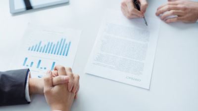 ما هو الفرق بين الاعتمادات المستندية ومستندات التحصيل؟