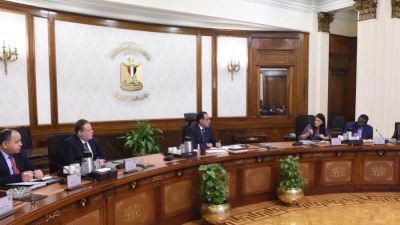 رئيس الوزراء يتابع ملفات التعاون مع مجموعة البنك الدولي بحضور محافظ المركزي