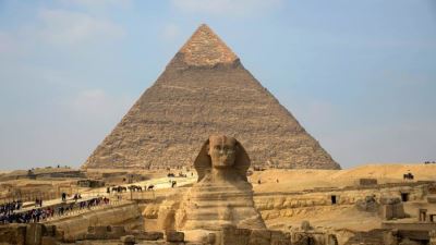 البنك المركزي: 43.5% نموًا بالإيرادات السياحية لتسجل 4.1 مليار دولار بالربع الأول 2022/2023