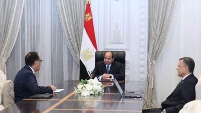 الرئيس السيسي يوجه بتنشيط قطاع السياحة وجذب الاستثمارات المحلية والأجنبية