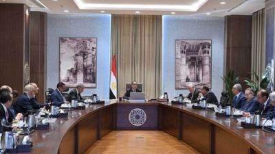 مدبولي يتابع تنفيذ مبادرة خفض أسعار السلع بحضور وكيل محافظ البنك المركزي