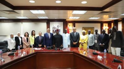 باسل رحمي يستقبل وفد من السنغال لتسويق منتجات شباب جهاز تنمية المشروعات وتعزيز سبل التعاون الأفريقي