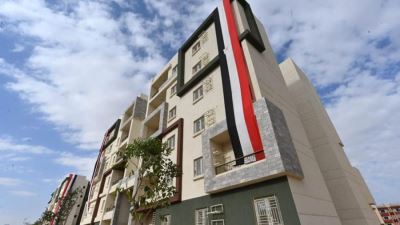 وزير الإسكان يتفقد وحدات "سكن بكل المصريين - محور متوسطى الدخل" بأسوان الجديدة
