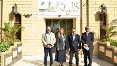 مستشار محافظ البنك المركزي للمسؤلية المجتمعية تتفقد مستشفى علاج الأورام بجامعة عين شمس