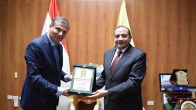 بروتوكول تعاون بين البنك الزراعي وجامعة بني سويف لإصدار بطاقات ميزة للطلاب