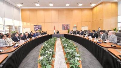 بحضور الرئيس التنفيذي لبنك التعمير والإسكان.. وزير الإسكان يستعرض الخطط التسويقية للوحدات السكنية بالمدن الجديدة