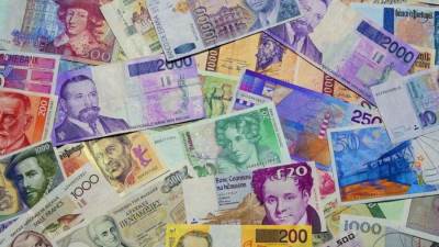 أسعار العملات اليوم الخميس: ارتفاع اليورو والجنيه الاسترليني والريال السعودي